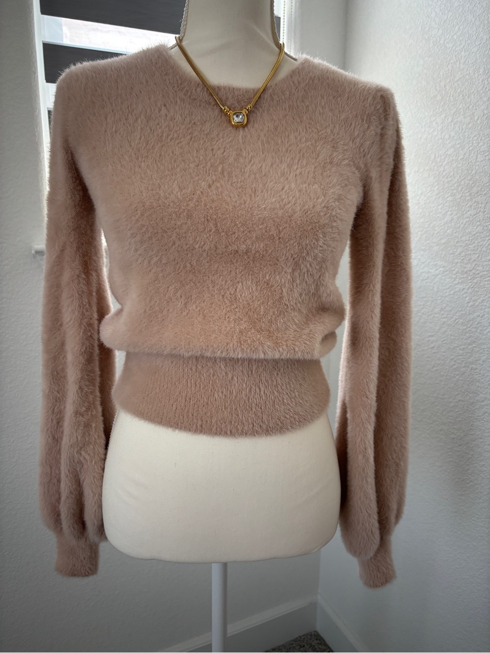 Astr Plush V‑Neck Sweater in Blush Pink